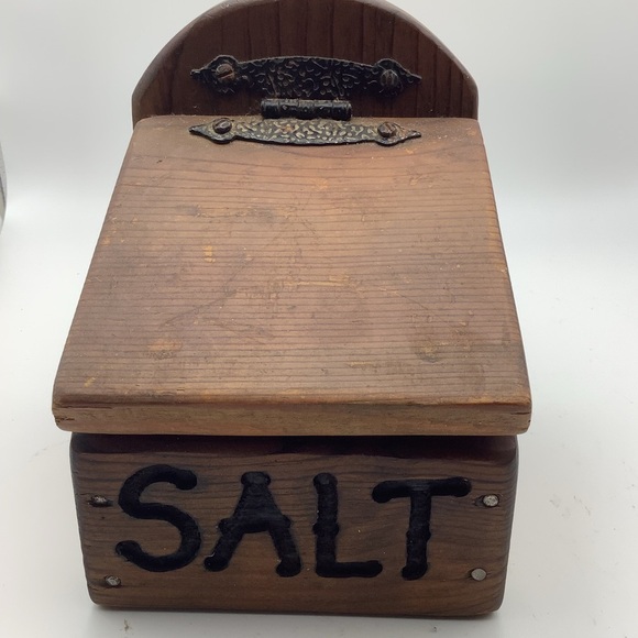 Vintage Wood Salt Box - Picture 1 of 12